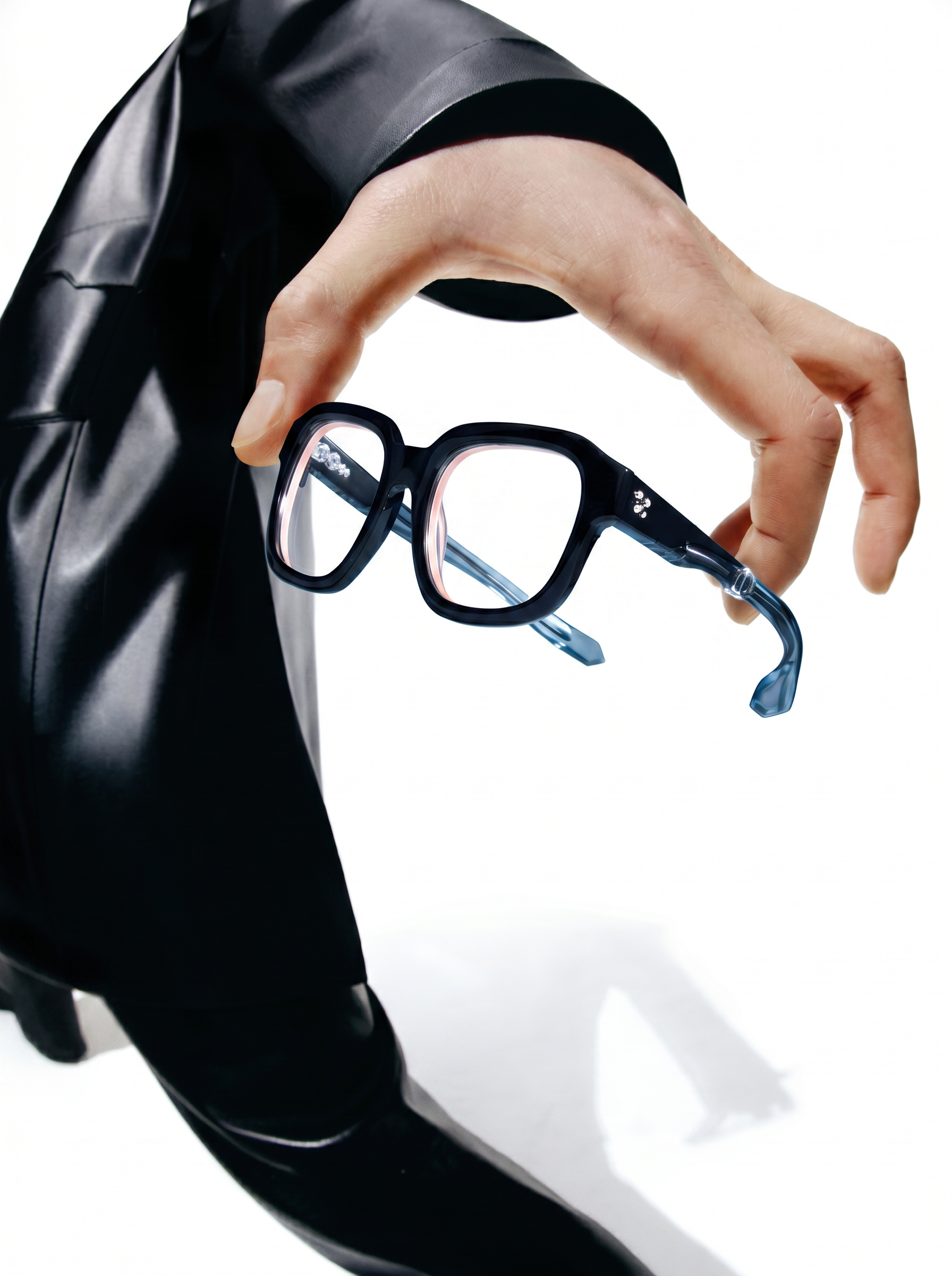 IN-Sider GLASS - Angle 4